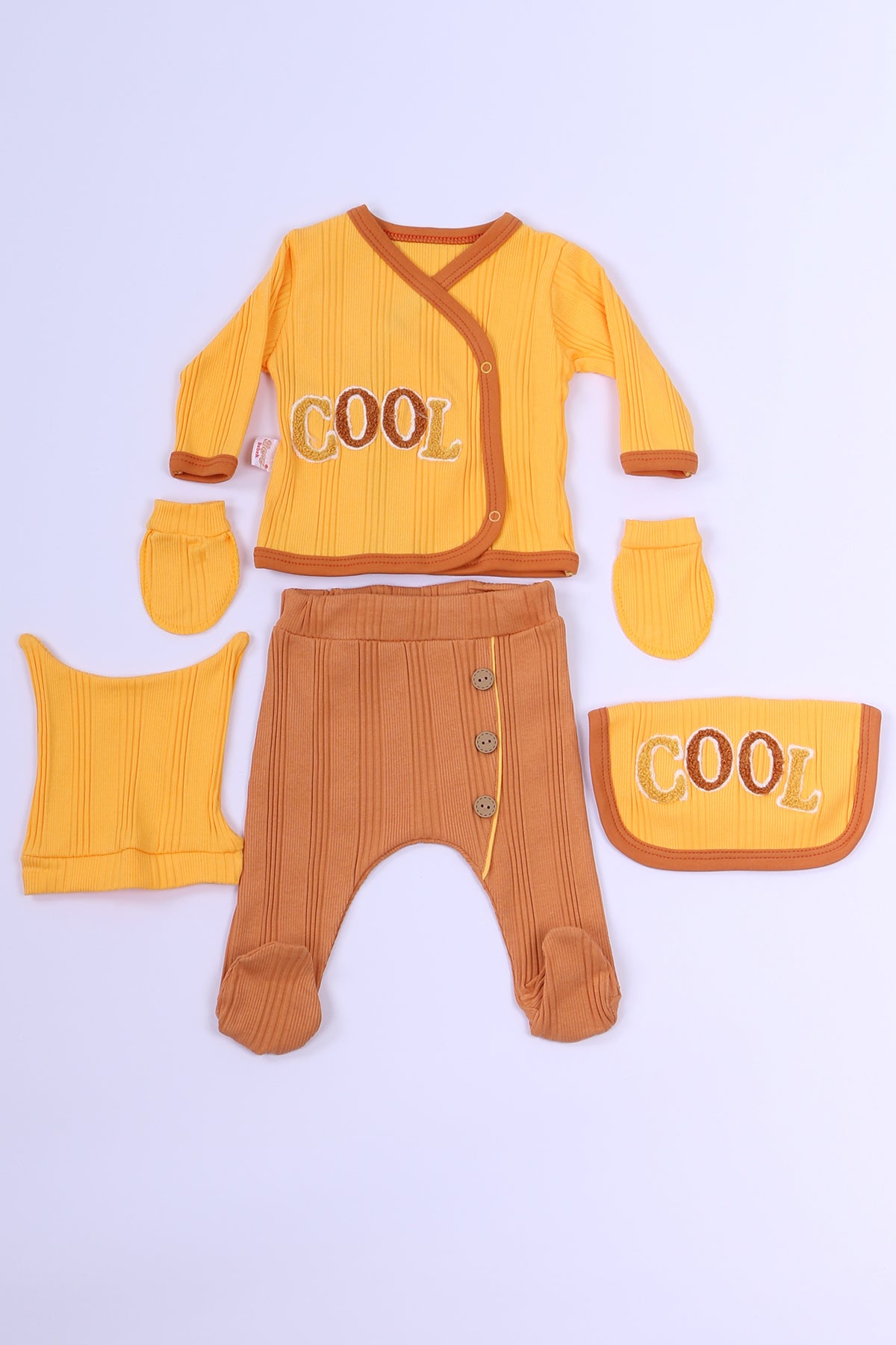 BEBEK 5`Lİ SET TAKIM BASKILI ŞAPKA ELDİVEN ÖNLÜKLÜ B73 HCM00157