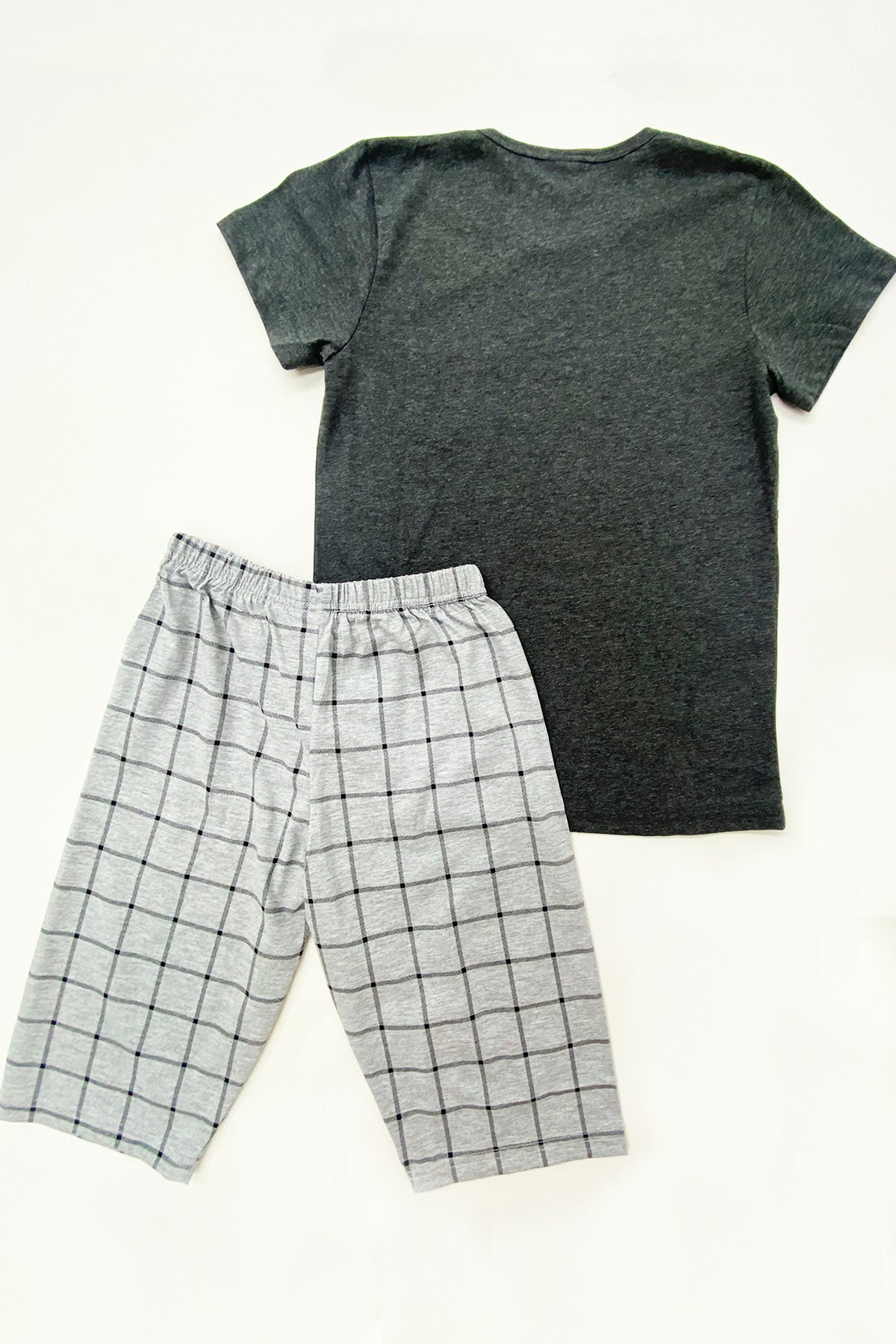 ERKEK ÇOCUK KAPRİLİ PİJAMA TAKIMI PAMUK BASKILI CEP DETAYLI A3