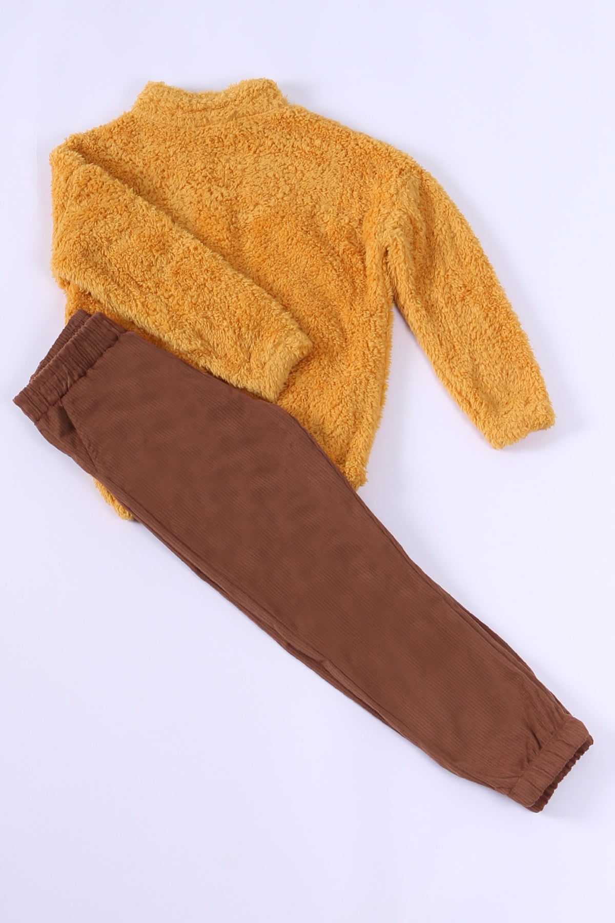 ERKEK ÇOCUK PELUŞ ALT-ÜST TAKIM FERMUARLI NAKIŞLI D49