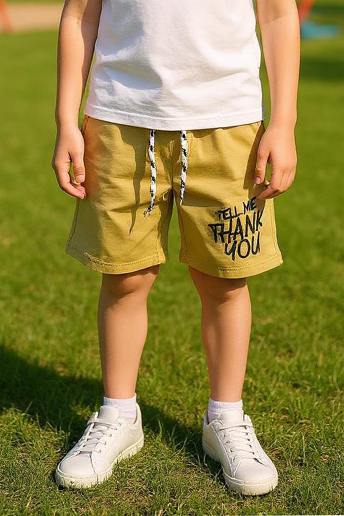 ERKEK ÇOCUK ŞORT CEPLİ DÜZ RENK YAZI BASKILI F29